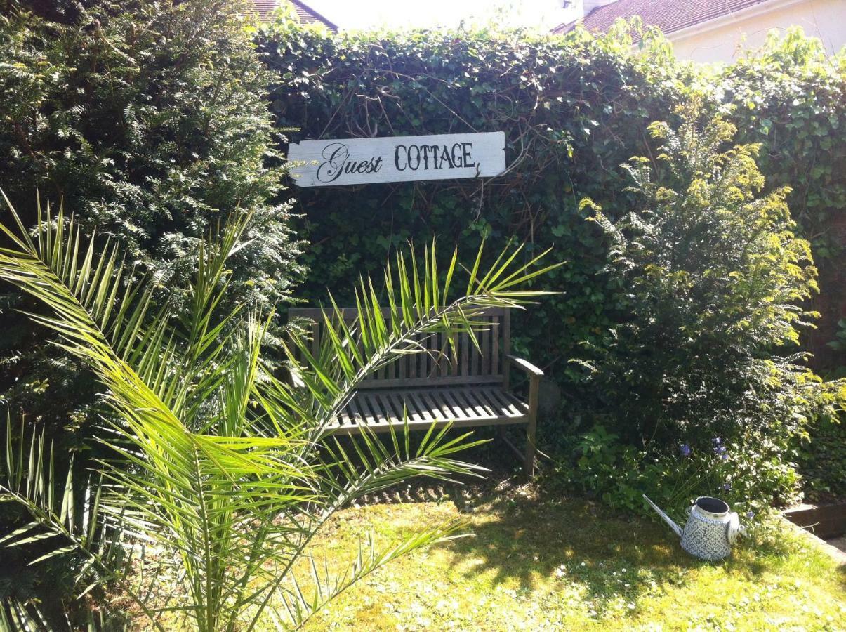 Unique Cottage Retreat Brighton Bagian luar foto