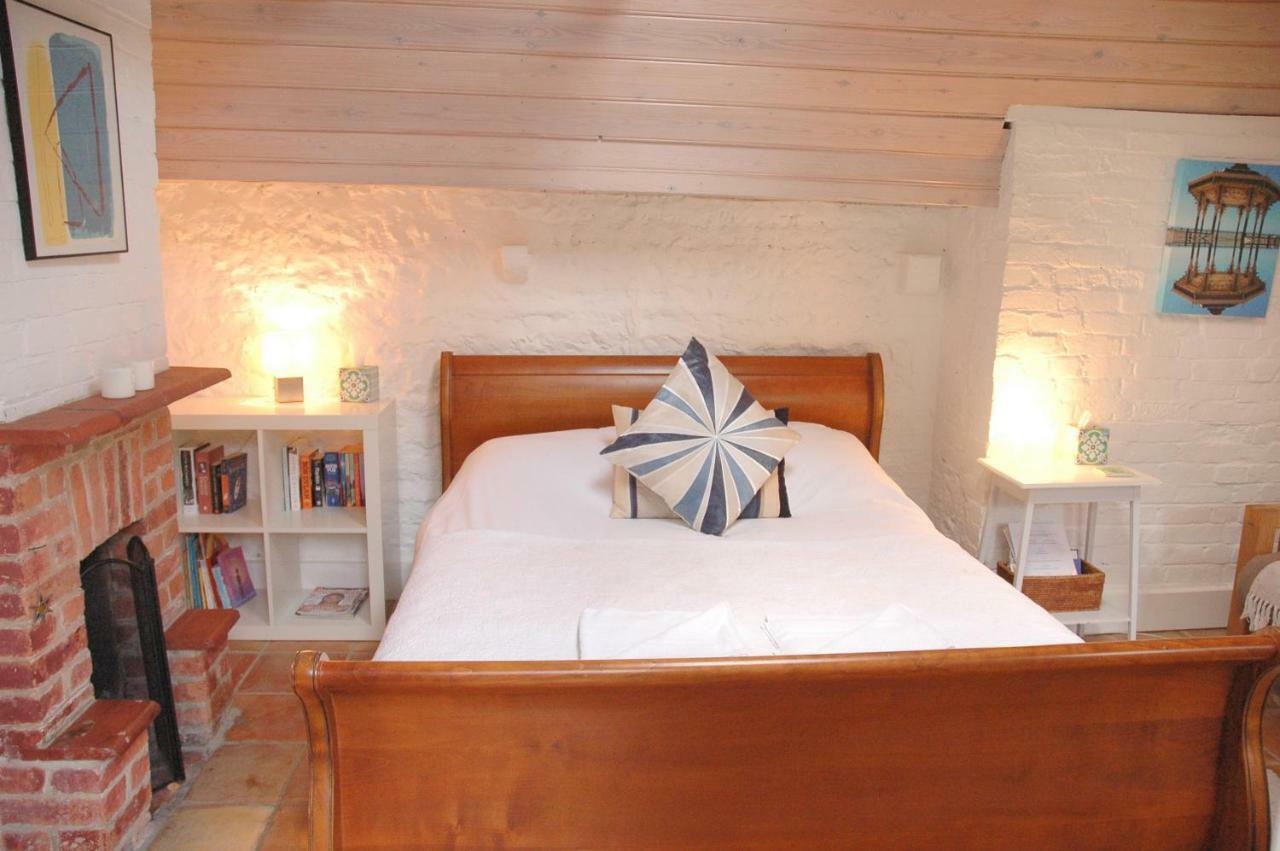 Unique Cottage Retreat Brighton Bagian luar foto